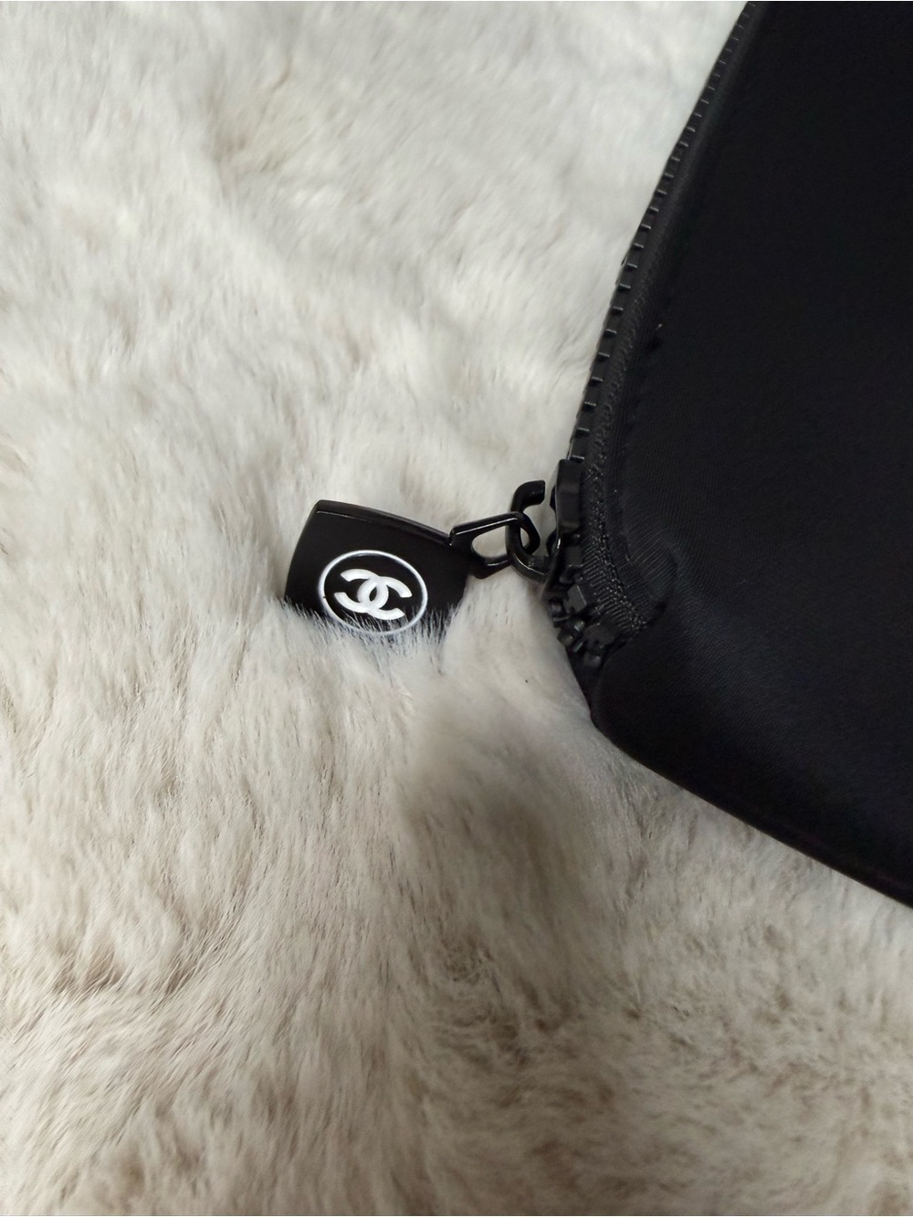 CHANEL Black Leather Accessories Pouch with White Logo - Picture 2 of 6